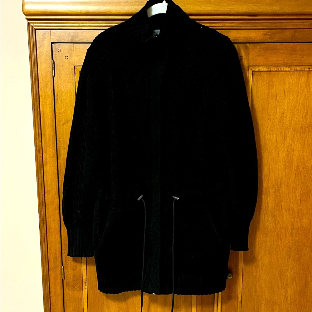 Lou & Grey Black Sweater .Like NEW ! Size M